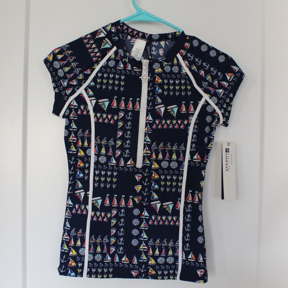 NWT: Sperry Rashguard 1/2 Zip Top. Size XS.